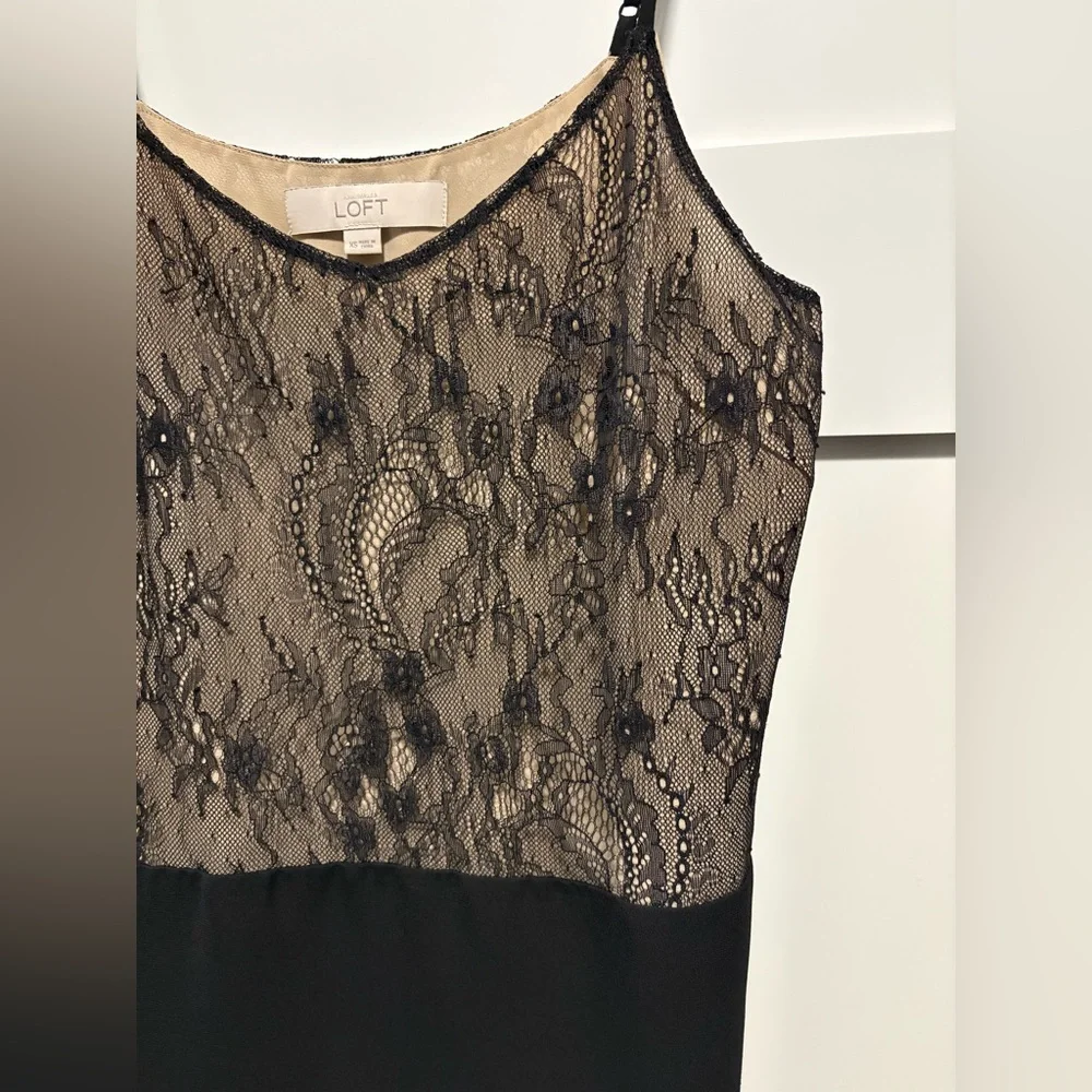 Ann Taylor Loft Black Lace Camisole Size XS Suiting - Picture 6 of 7